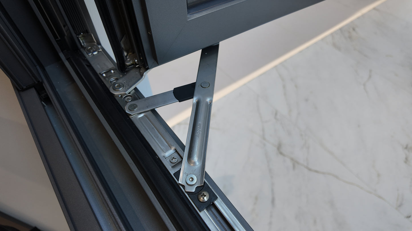 112 Series Modern Aluminum Alloy Casement Windows Broken Bridge Sound Insulation Tempered Glass Screen for Integrated Floor